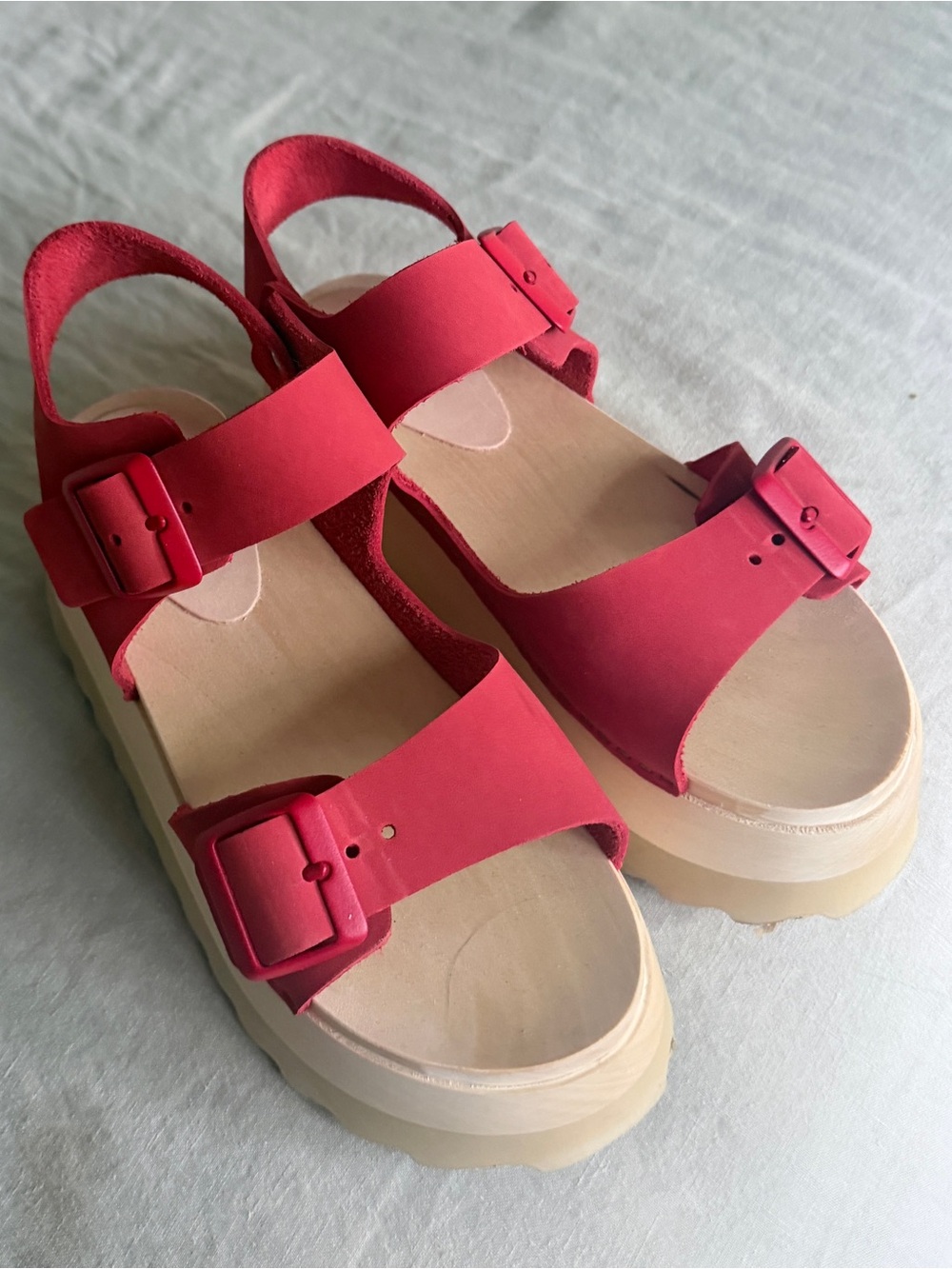 Bryr Gigi Clog in Poppy - Picture 2 of 10